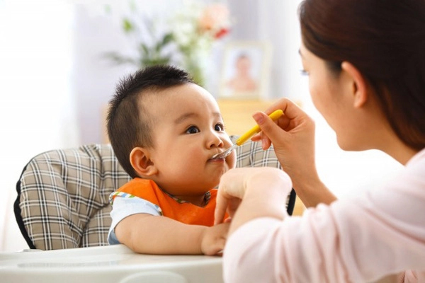 Kinh nghiệm và kỹ năng chăm sóc trẻ nhỏ